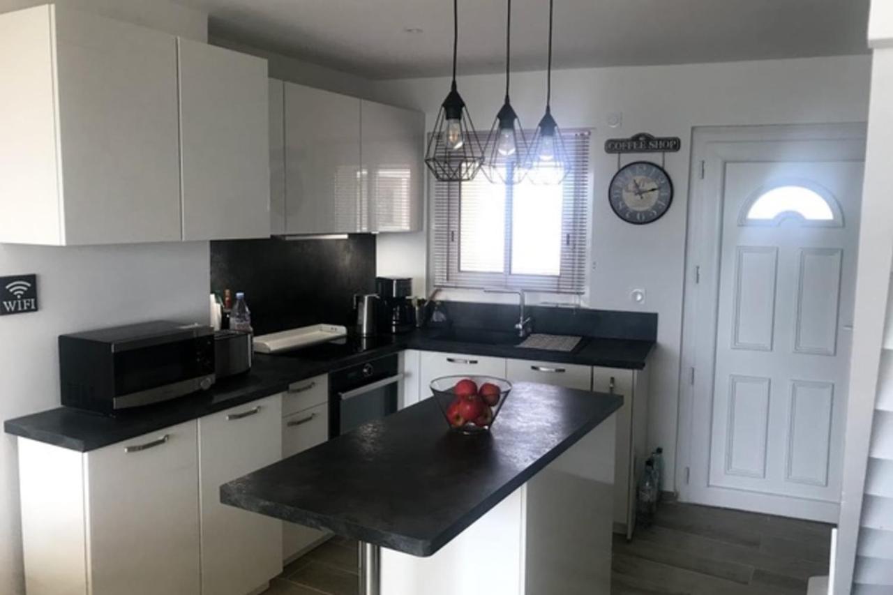 La Croix Du Sud Superbe Appartement En Duplex 2 Chambres Vue Mer ル・グロー・デュ・ロワ エクステリア 写真
